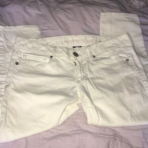 White American Eagle Straight Leg Jeans